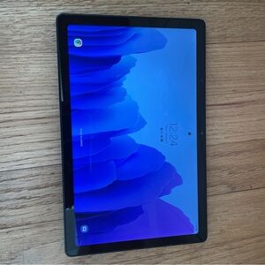 Samsung Galaxy Tablet A7 - Black (with case)